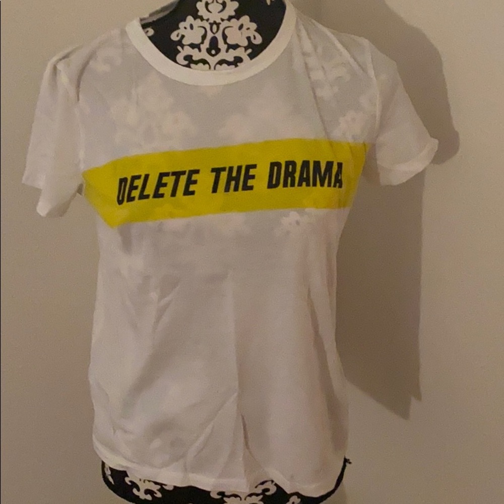 Zara t-shirt “DELETE THE DRAMA” size small